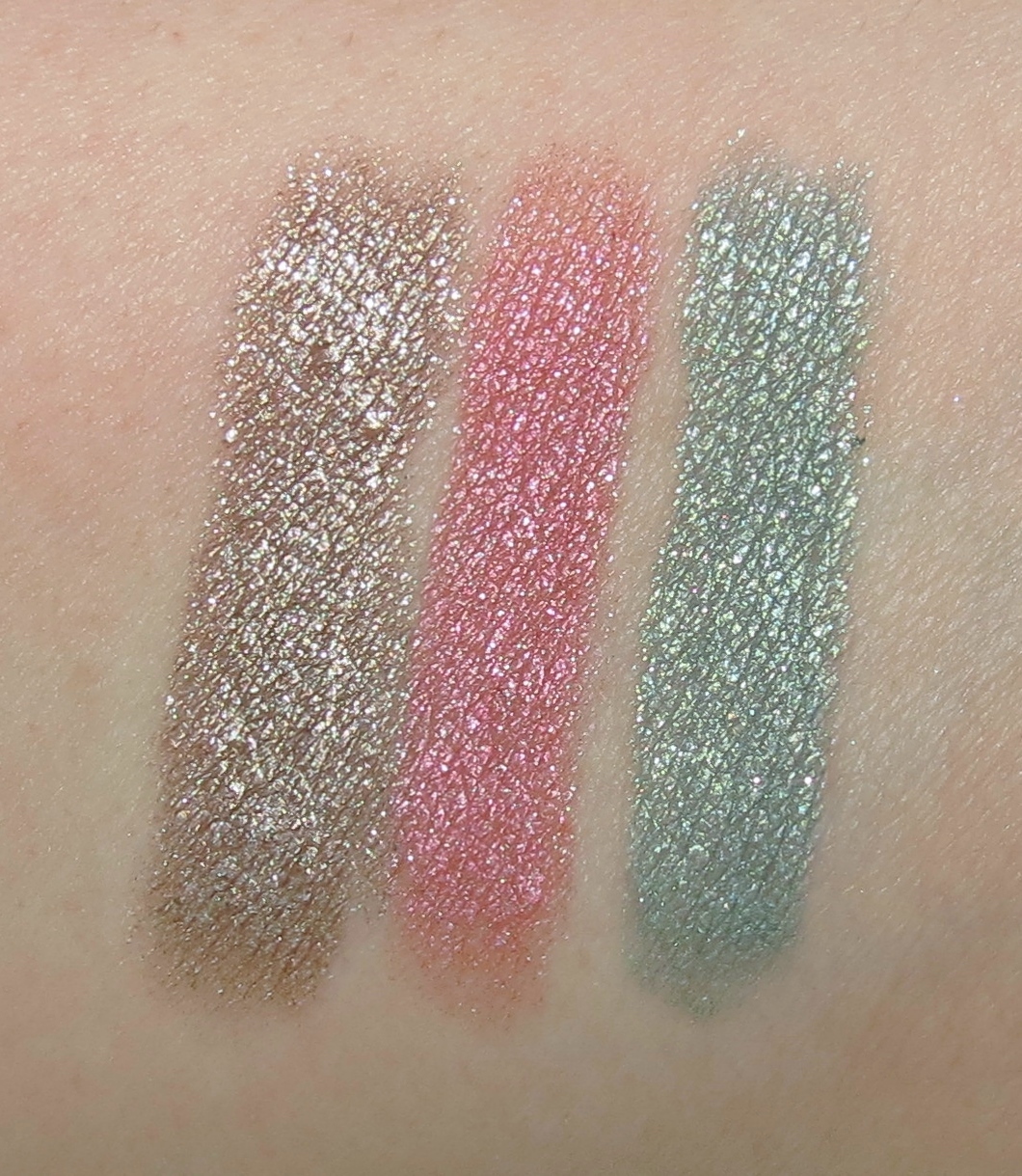 Chanel MOON RIVER 07, PINK LAGOON 27, JADE SHORE 37 Stylo Eyeshadow Swatches,  Review & FOTD - L'Ete Papillon de Chanel Collection for Summer 2013 -  Blushing Noir