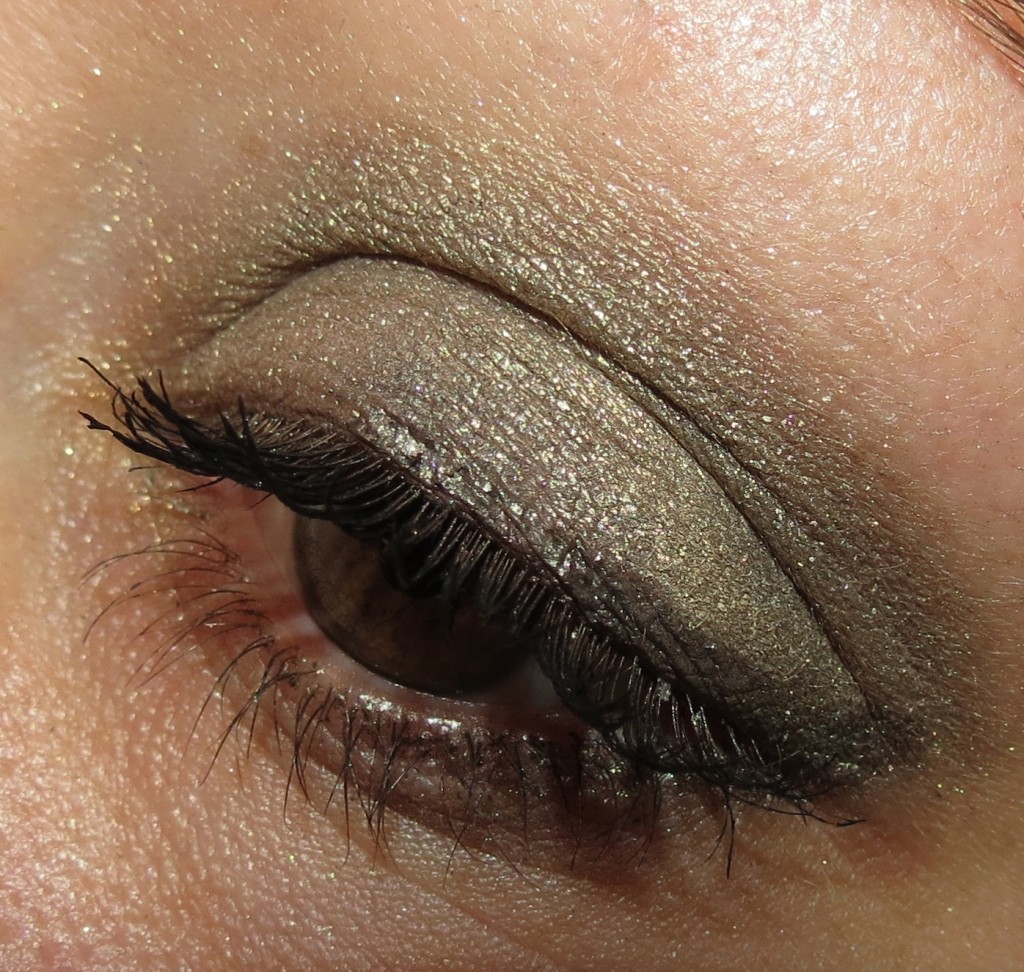 MAC Divine Night Eye Look for Holiday