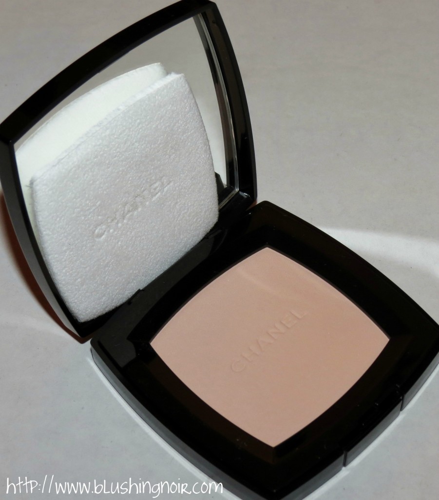 Chanel 160 PREFACE Poudre Universelle Compacte Natural Finish Pressed Powder review